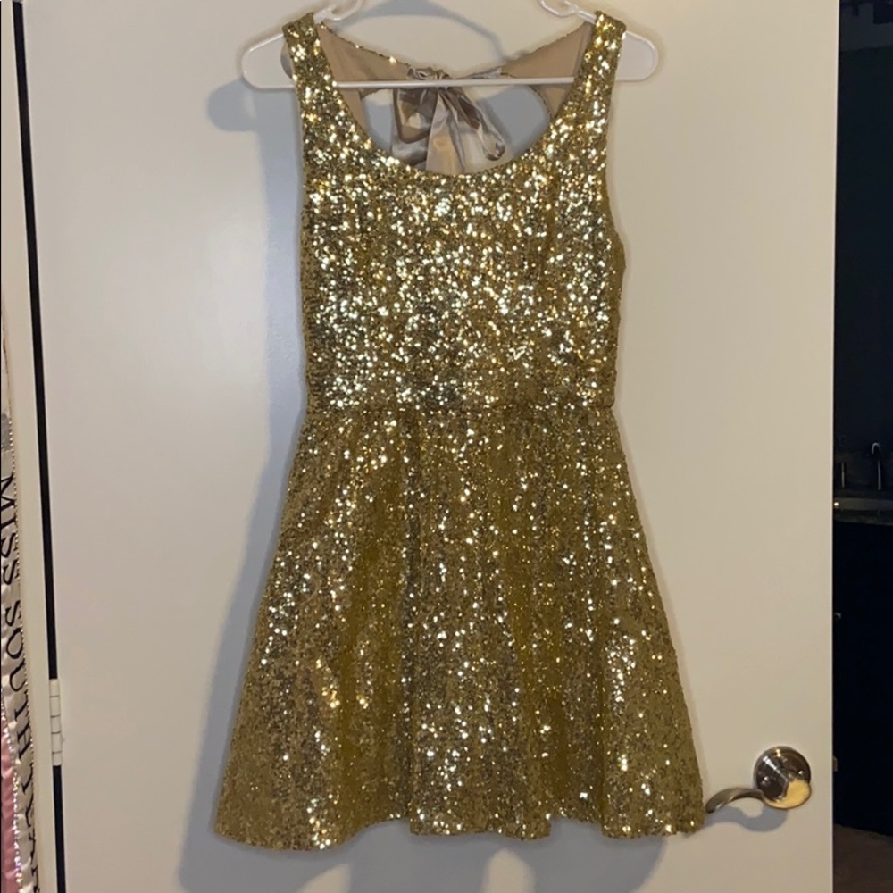 Gold sequins dress